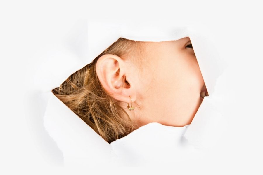 Zabieg otoplastyki - korekta odstających uszu u dzieci w Derm Estetyka